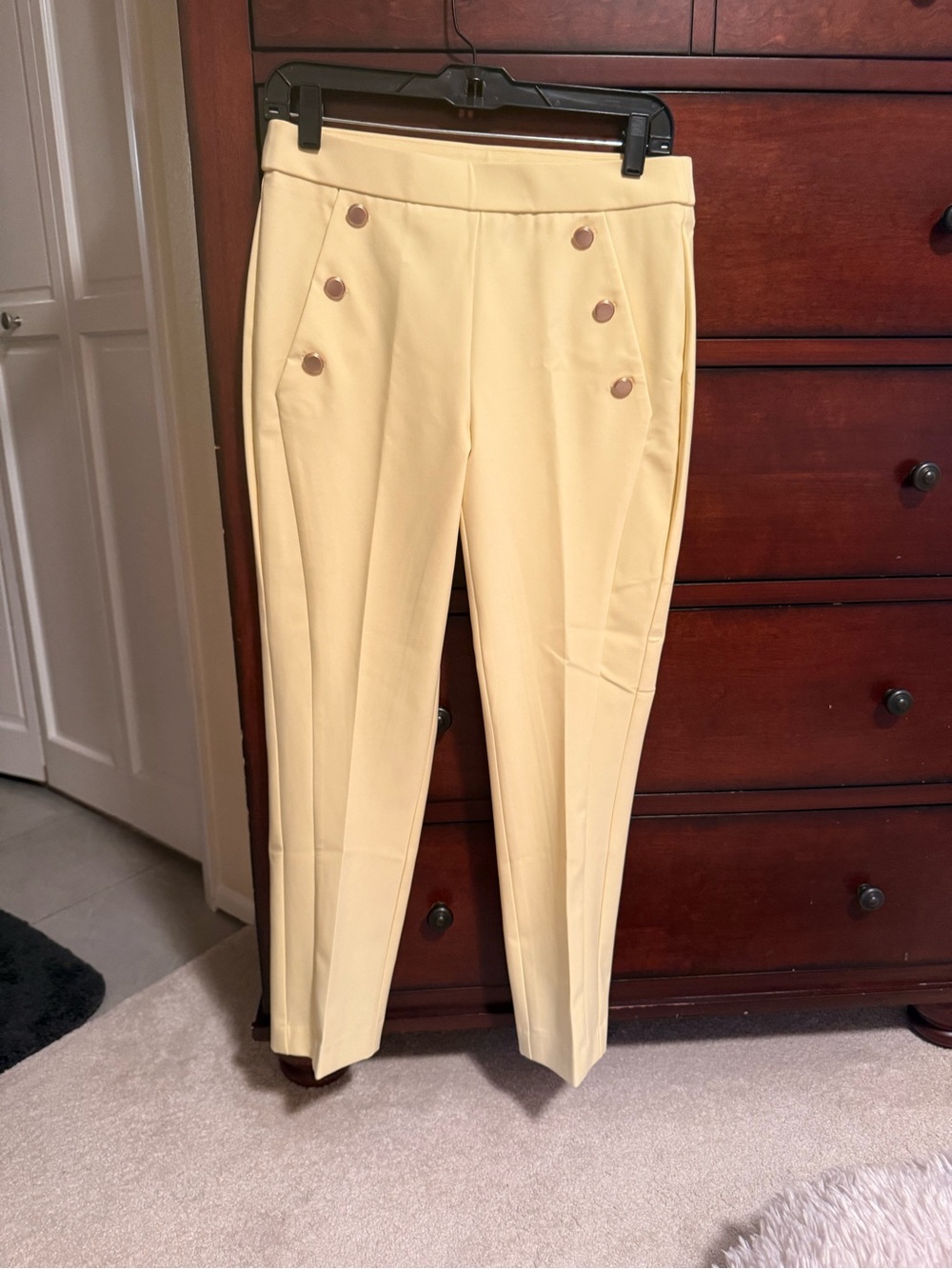 High-Rise Lemon Cropped Trousers with Button Accent